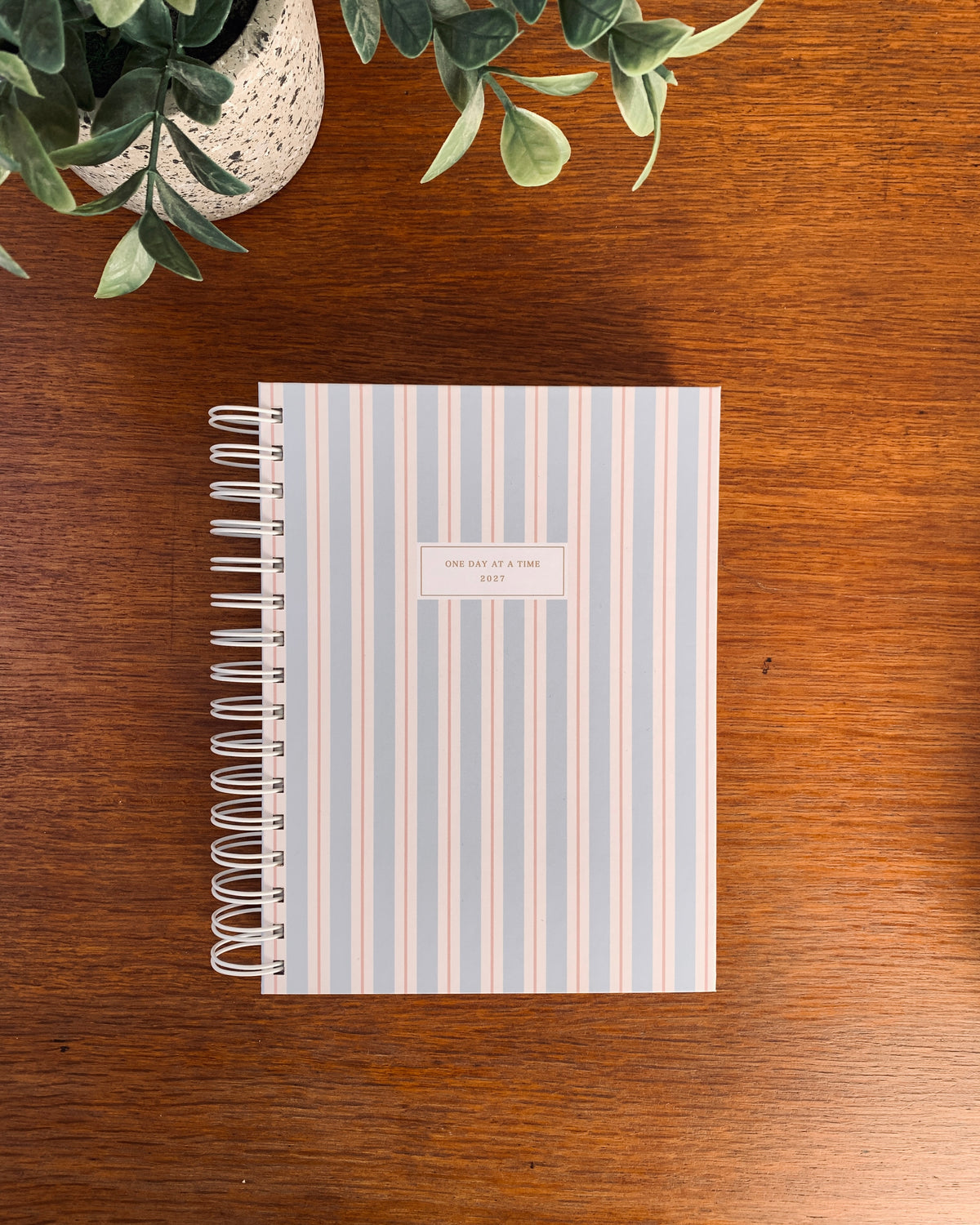 Classic 2027 Weekly Planner (Horizontal Layout)