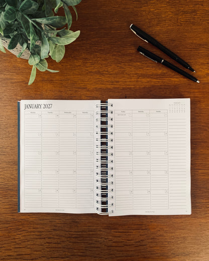 Classic 2027 Weekly Planner (Horizontal Layout)
