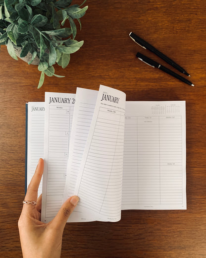Classic 2027 Weekly Planner (Vertical Layout, A4)