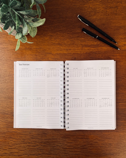 Essential 2027 Weekly Planner