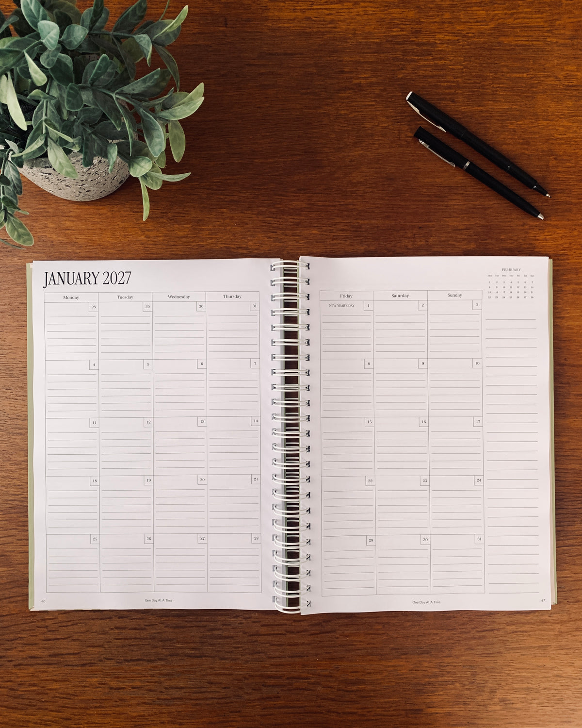 Essential 2027 Monthly Planner