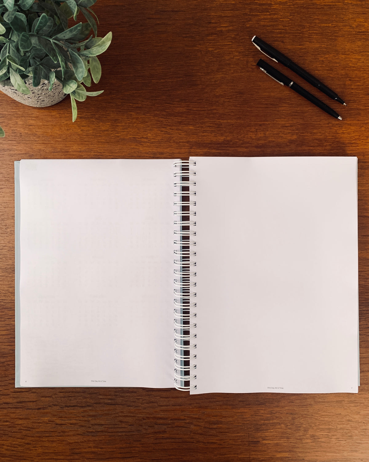 Teacher 2027 Weekly Planner